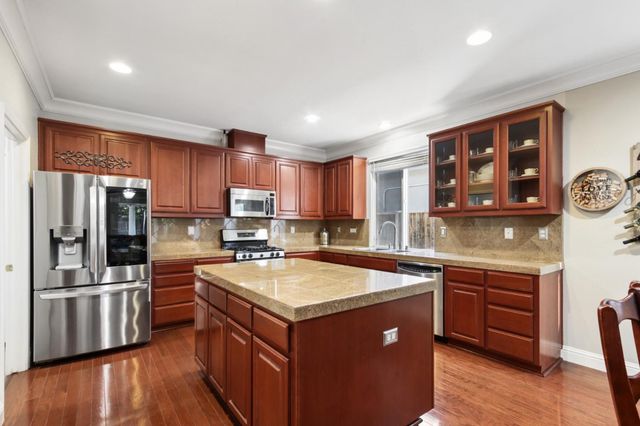 7729 Tennis Ct, Antelope, CA 95843