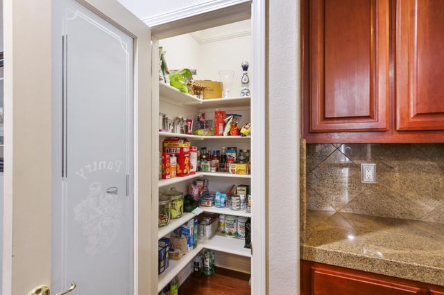 7729 Tennis Ct, Antelope, CA 95843