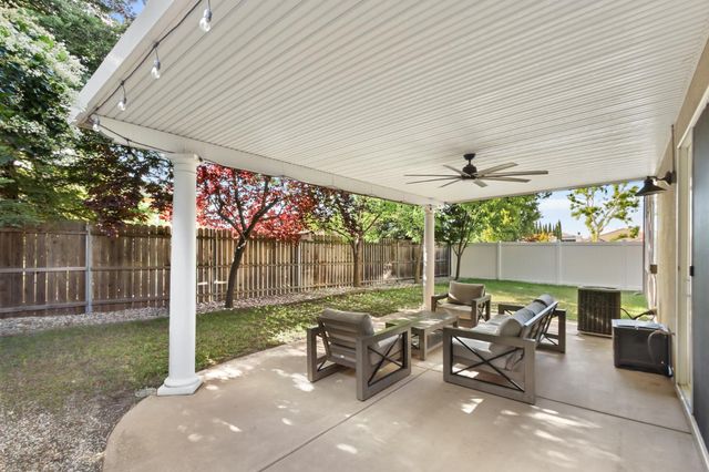 7729 Tennis Ct, Antelope, CA 95843