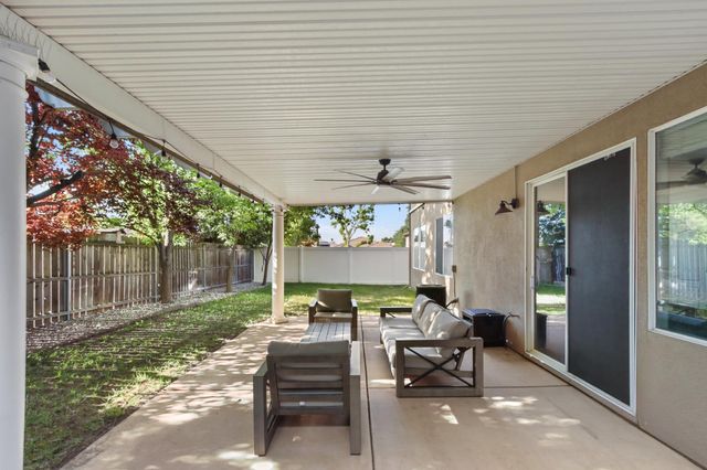 7729 Tennis Ct, Antelope, CA 95843