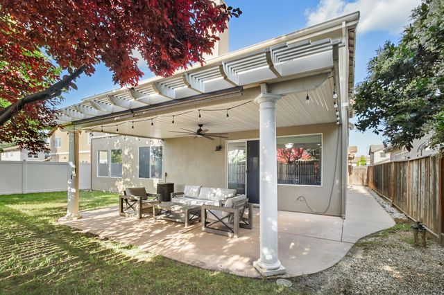 7729 Tennis Ct, Antelope, CA 95843