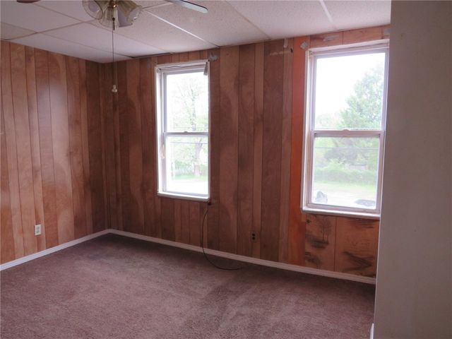 276 Mckinley St, Braddock Hills, PA 15221
