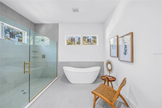 1025 42ND AVENUE N, St Petersburg, FL 33703