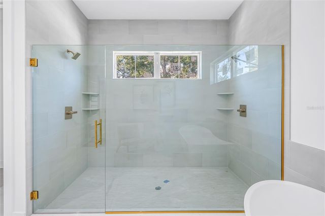 1025 42ND AVENUE N, St Petersburg, FL 33703