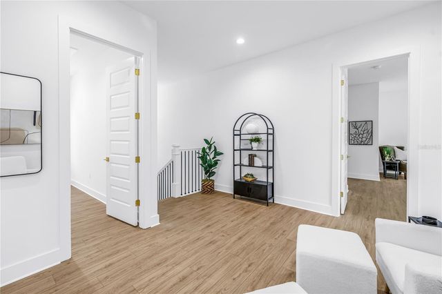 1025 42ND AVENUE N, St Petersburg, FL 33703