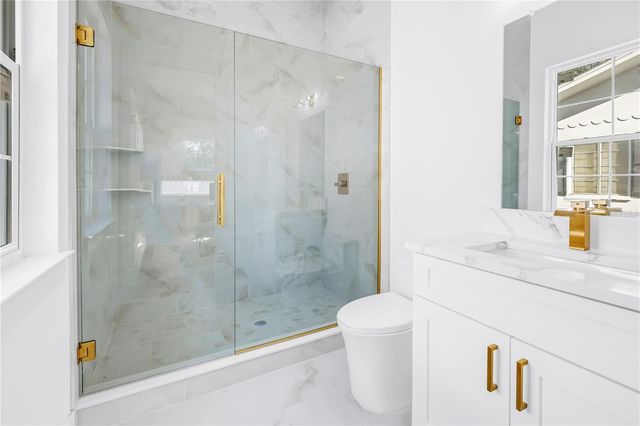 1025 42ND AVENUE N, St Petersburg, FL 33703