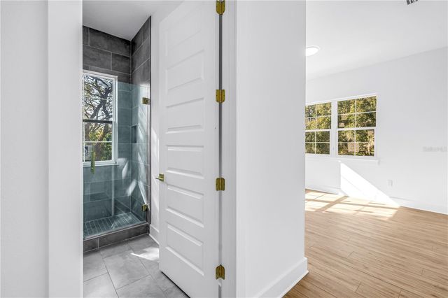 1025 42ND AVENUE N, St Petersburg, FL 33703