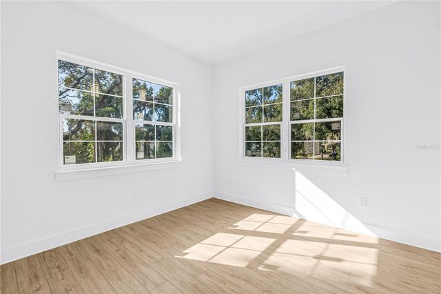 1025 42ND AVENUE N, St Petersburg, FL 33703