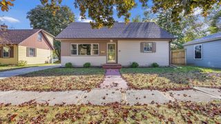 521 Prospect AVENUE, Sheboygan Falls, WI 53085