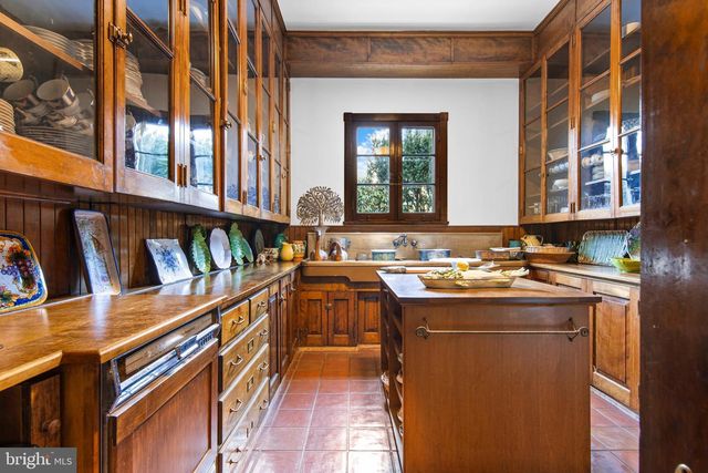 745 NEWTOWN RD, Villanova, PA 19085