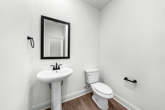 8335 Forest Glade Drive, Greenville, TX 75402