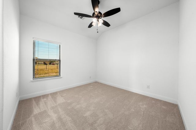 8335 Forest Glade Drive, Greenville, TX 75402