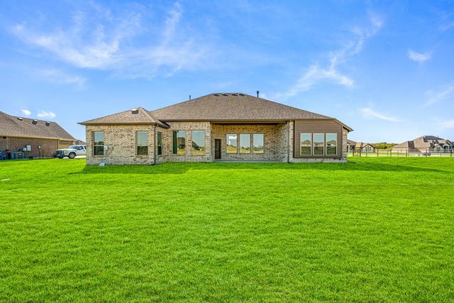 8335 Forest Glade Drive, Greenville, TX 75402