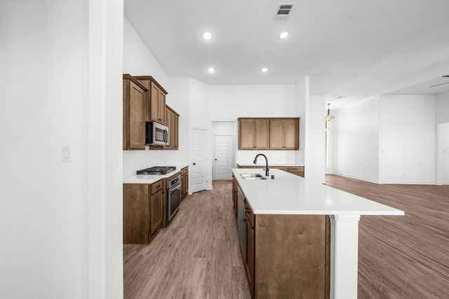 8335 Forest Glade Drive, Greenville, TX 75402