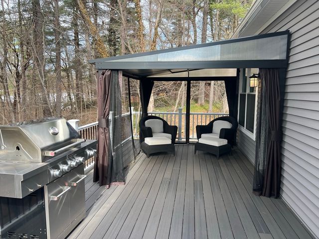 68 Tallyho Dr, Springfield, MA 01118