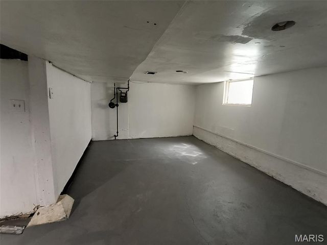 8347 Octavia Avenue, St Louis, MO 63136