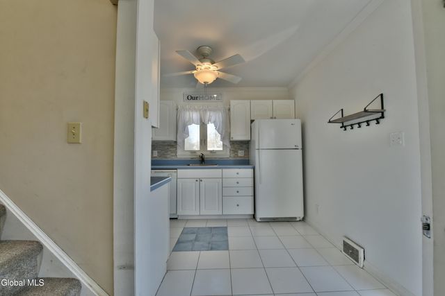 30 Forest Drive, Colonie, NY 12205