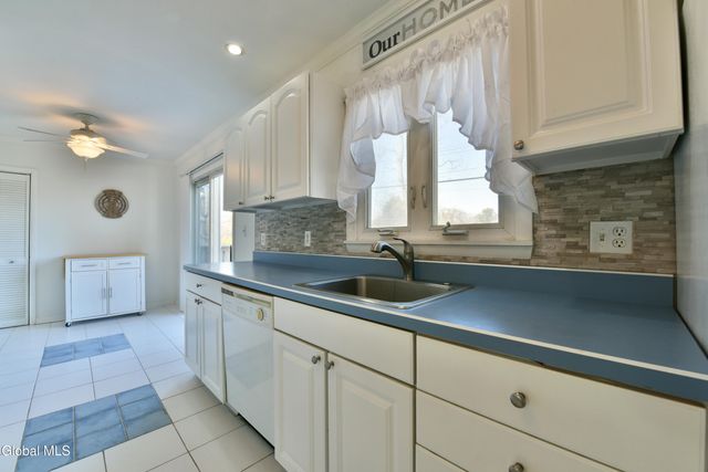 30 Forest Drive, Colonie, NY 12205