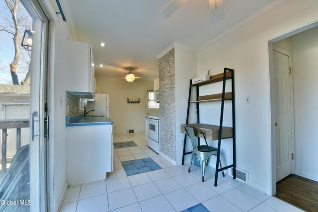 30 Forest Drive, Colonie, NY 12205