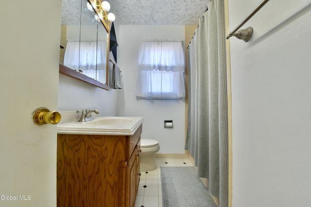 30 Forest Drive, Colonie, NY 12205