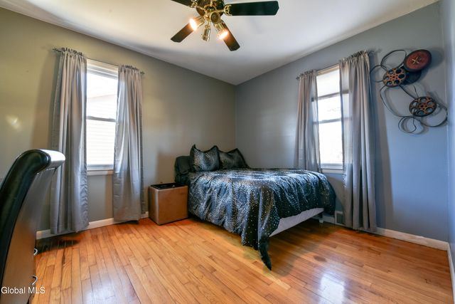 30 Forest Drive, Colonie, NY 12205