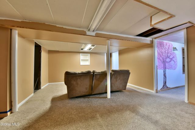 30 Forest Drive, Colonie, NY 12205