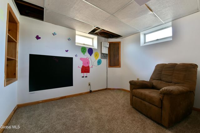 30 Forest Drive, Colonie, NY 12205