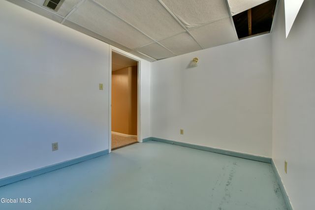 30 Forest Drive, Colonie, NY 12205