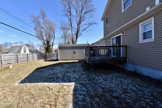 30 Forest Drive, Colonie, NY 12205