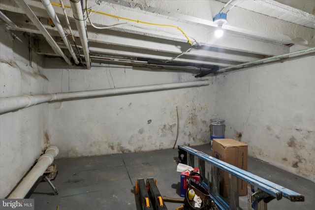 2039 E CLEARFIELD ST, Philadelphia, PA 19134