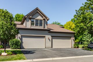 302 Kazimour Drive, Lake Barrington, IL 60010