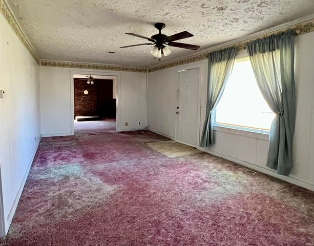 324 W GRISSOM Avenue, Mitchell, IN 47446