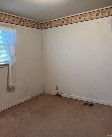 324 W GRISSOM Avenue, Mitchell, IN 47446