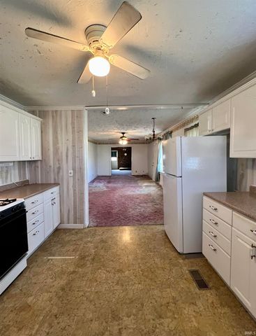 324 W GRISSOM Avenue, Mitchell, IN 47446