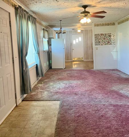 324 W GRISSOM Avenue, Mitchell, IN 47446