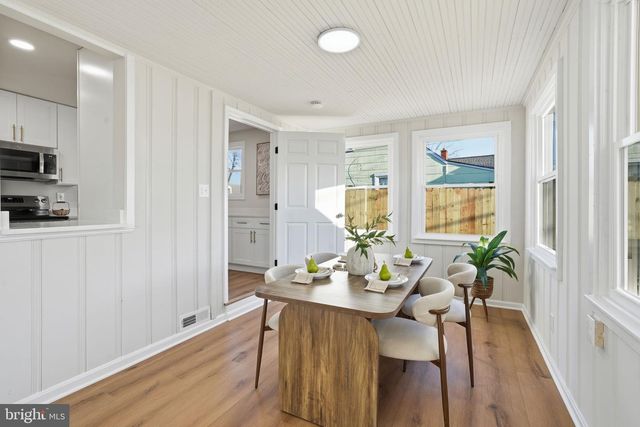 8233 LONGPOINT RD, Baltimore, MD 21222