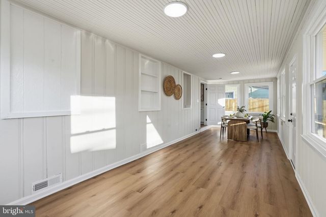 8233 LONGPOINT RD, Baltimore, MD 21222