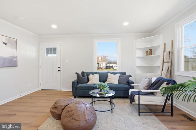 8233 LONGPOINT RD, Baltimore, MD 21222