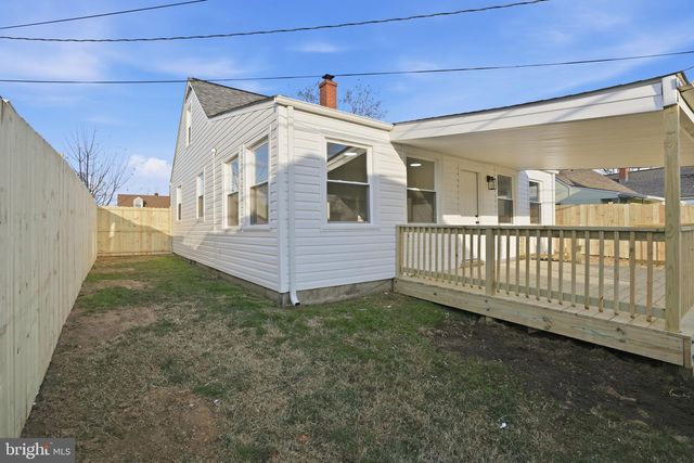 8233 LONGPOINT RD, Baltimore, MD 21222