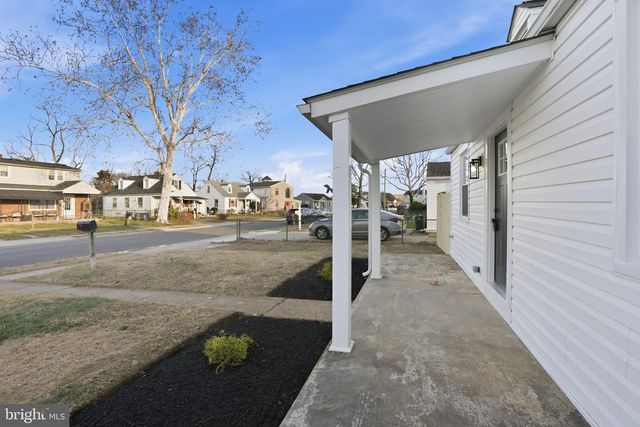 8233 LONGPOINT RD, Baltimore, MD 21222