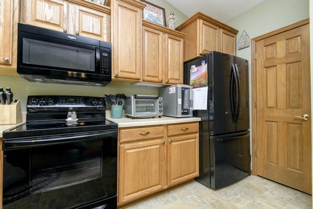 9245 S 54th STREET, Franklin, WI 53132