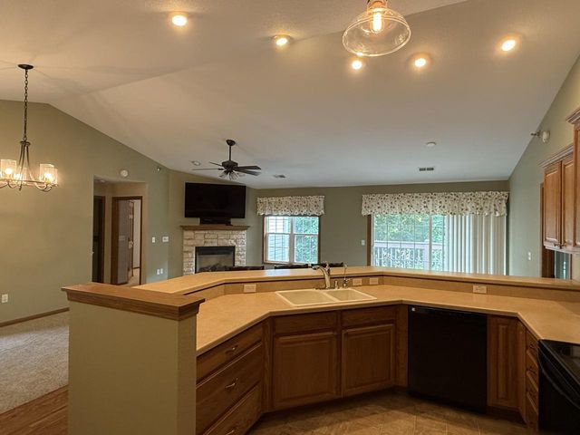 9245 S 54th STREET, Franklin, WI 53132