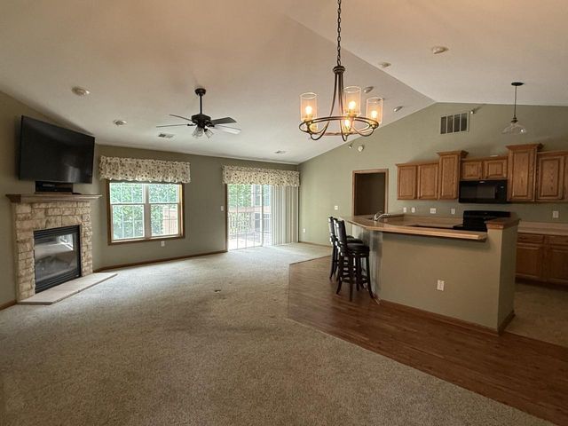 9245 S 54th STREET, Franklin, WI 53132