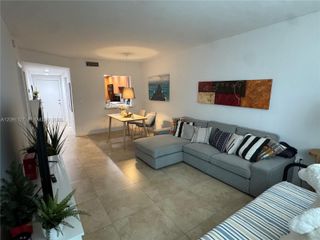 240 Galen Drive 103, Key Biscayne, FL 33149