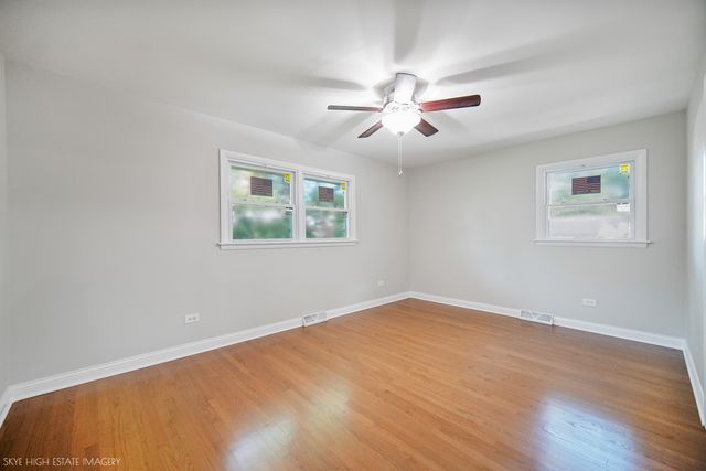 4228 Applewood Lane, Matteson, IL 60443