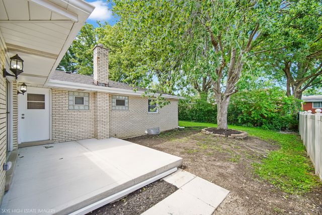 4228 Applewood Lane, Matteson, IL 60443