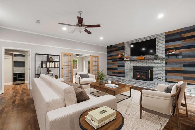 107 Forrest Dr, Petal, MS 39465
