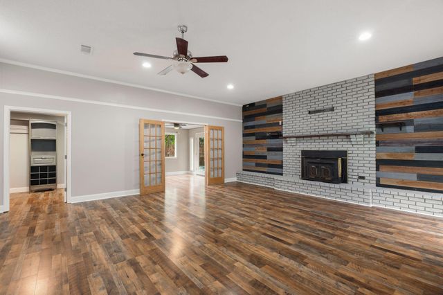 107 Forrest Dr, Petal, MS 39465