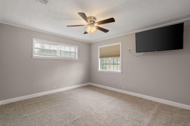 107 Forrest Dr, Petal, MS 39465