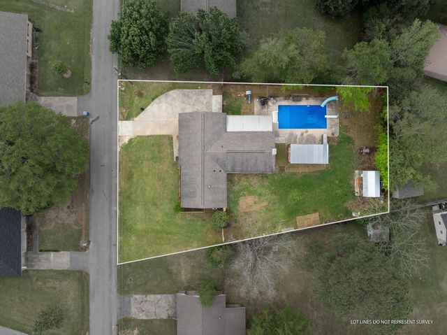107 Forrest Dr, Petal, MS 39465